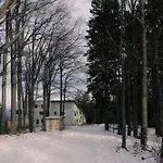 Peak Haven Apartments, Pohorje شقة